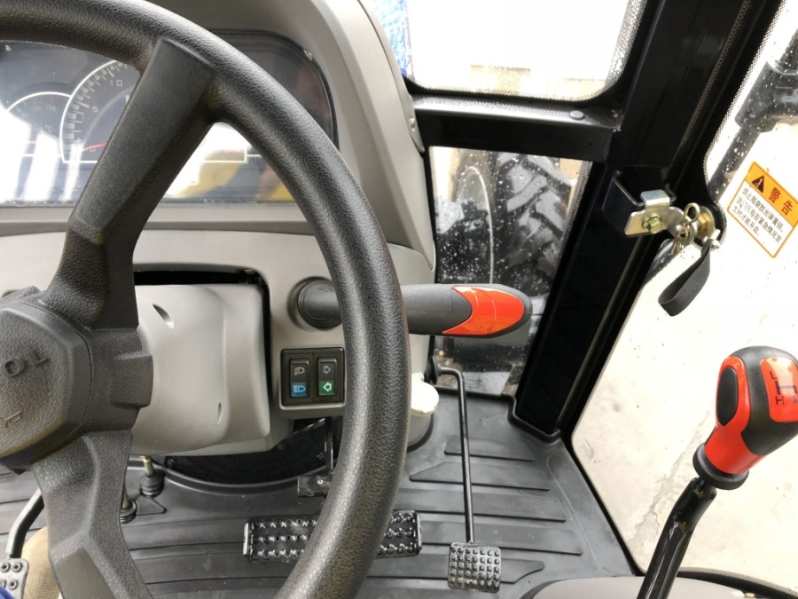 Трактор Lovol TD-1104C (Generation III) с кондиционером